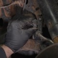 conversion-kit-spring-shock-removal-step-10 Rear Air Spring and Shock Absorber Removal Procedure - Step 9